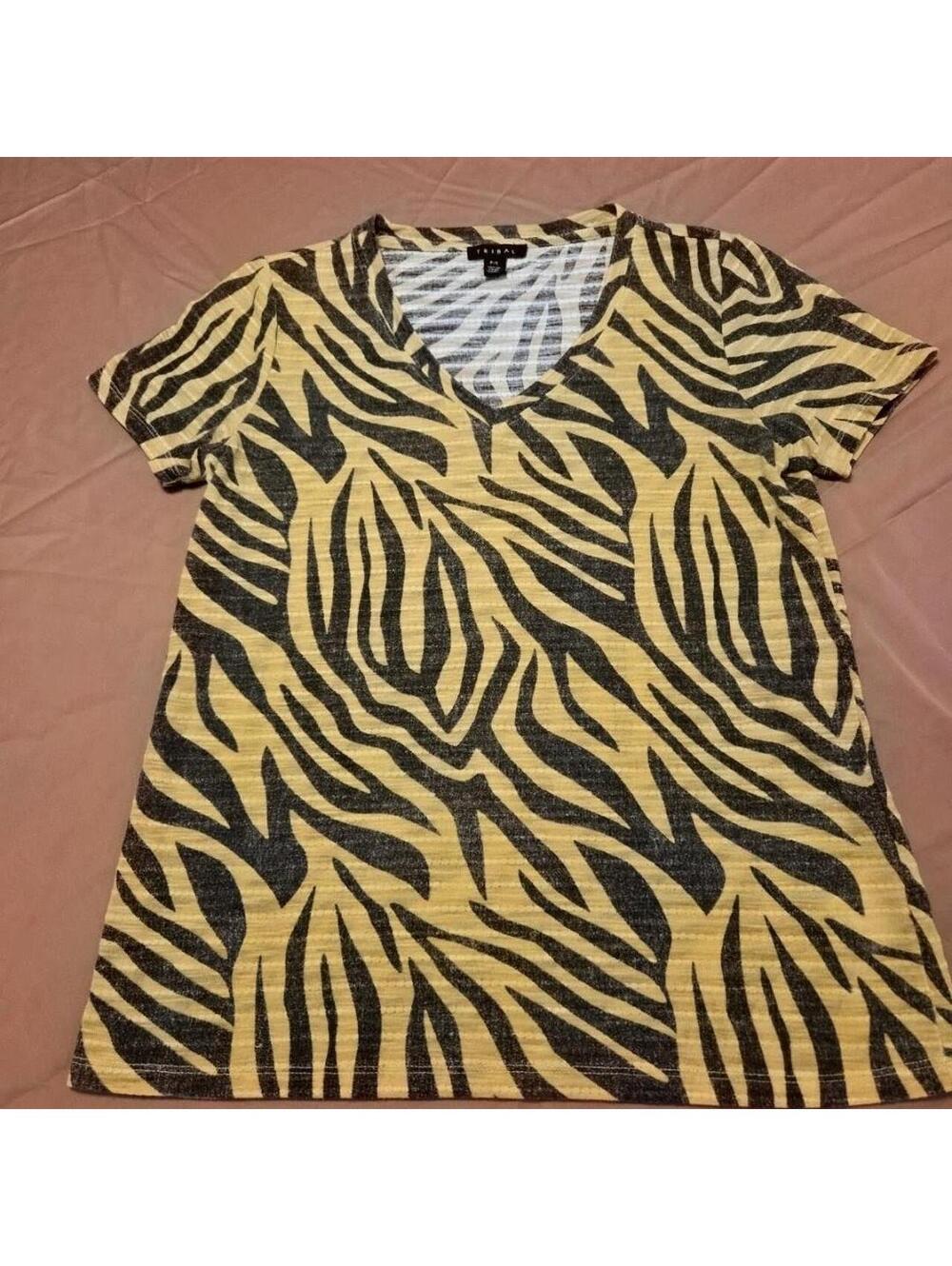 Tribal Women's Yellow and Black Short Sleeve T-Shirt Size P/S